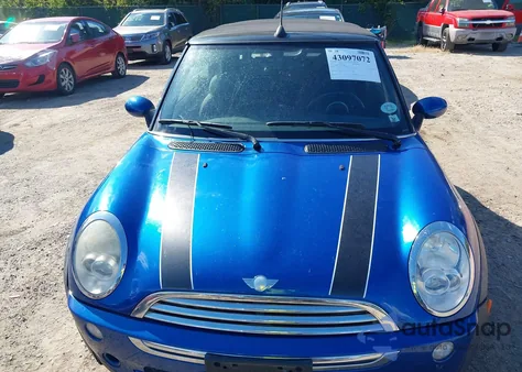 2005 Mini Cooper z USA, uszkodzony, nr VIN WMWRF33415TG11988